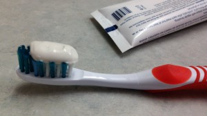 Toothbrush & toothpaste - microbeads (Main Pg)